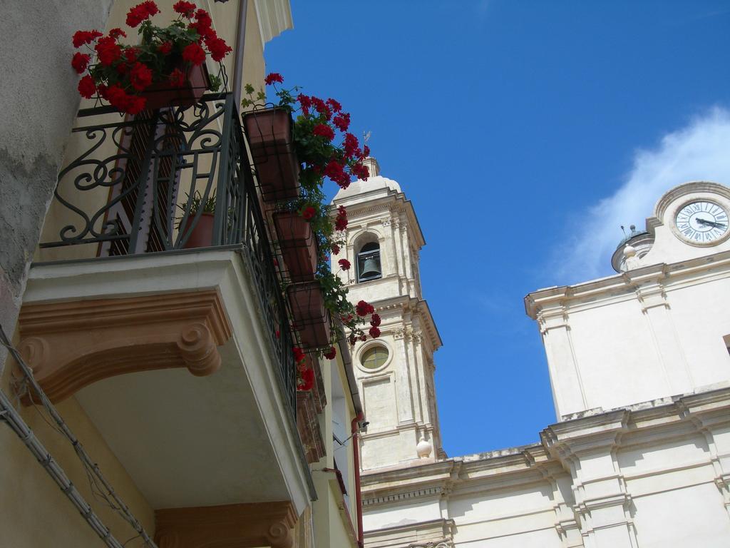 Piazza San Pantaleo Bed & Breakfast Sorso Luaran gambar